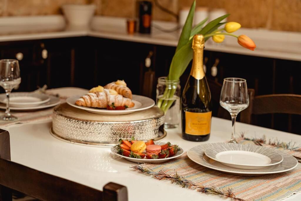 Enchanting 2Bdr Townhouse In Valletta Centre! Екстер'єр фото