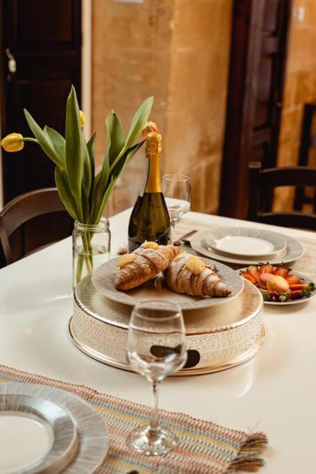 Enchanting 2Bdr Townhouse In Valletta Centre! Екстер'єр фото