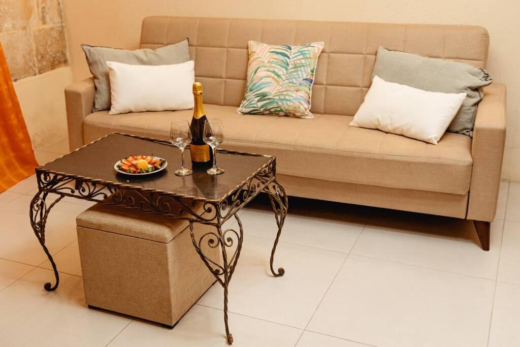 Enchanting 2Bdr Townhouse In Valletta Centre! Екстер'єр фото