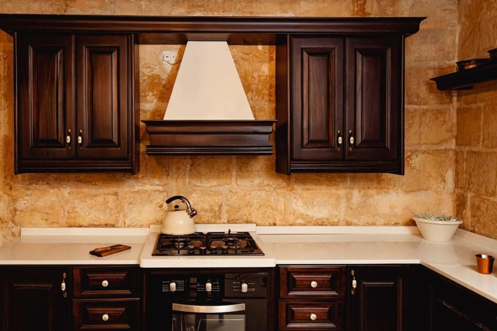 Enchanting 2Bdr Townhouse In Valletta Centre! Екстер'єр фото