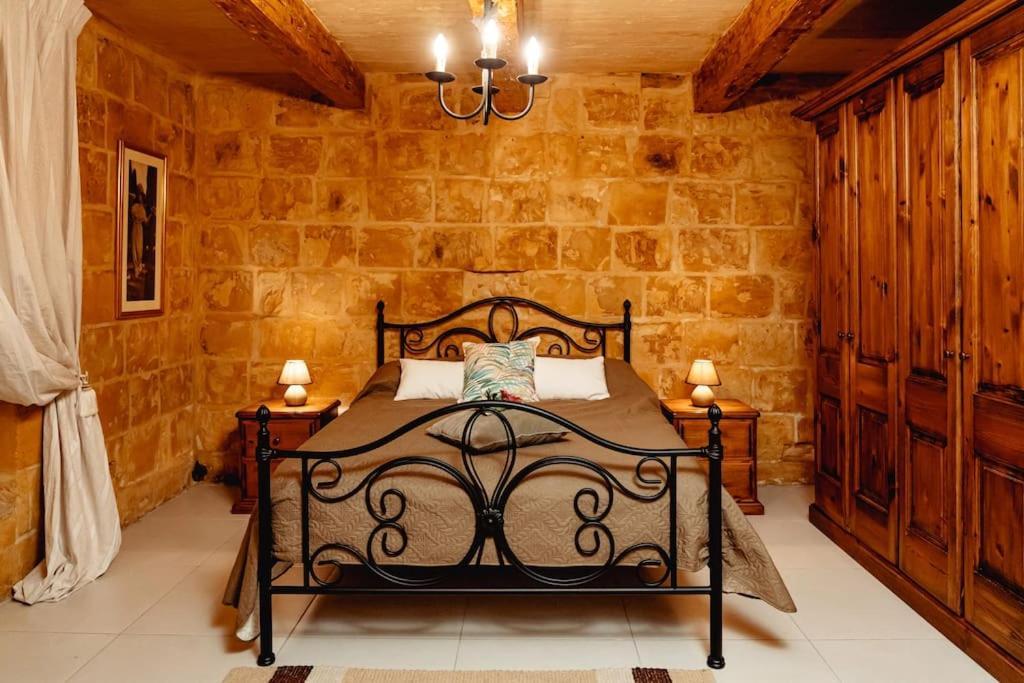 Enchanting 2Bdr Townhouse In Valletta Centre! Екстер'єр фото