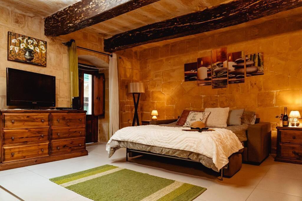 Enchanting 2Bdr Townhouse In Valletta Centre! Екстер'єр фото